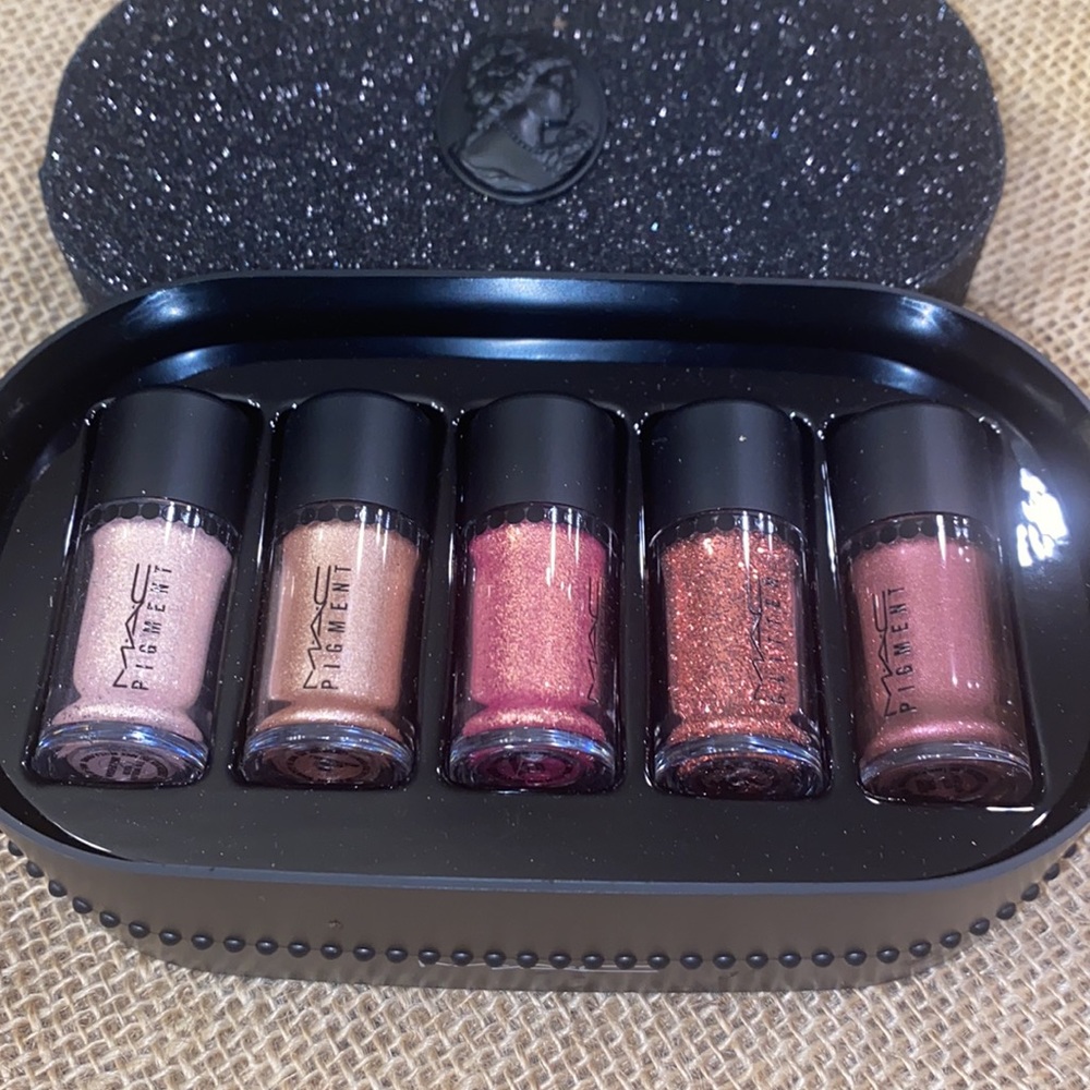 4 mini pigments & 1 Glitter